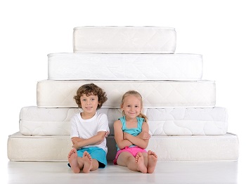 Pautas para saber escoger el mejor colchón para los niños